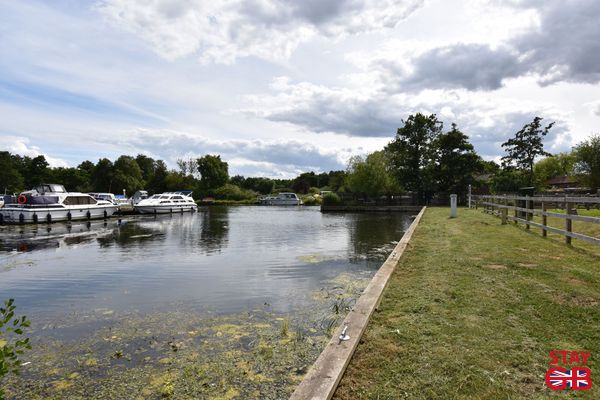 Visitor Mooring: Wayford Bridge (East)